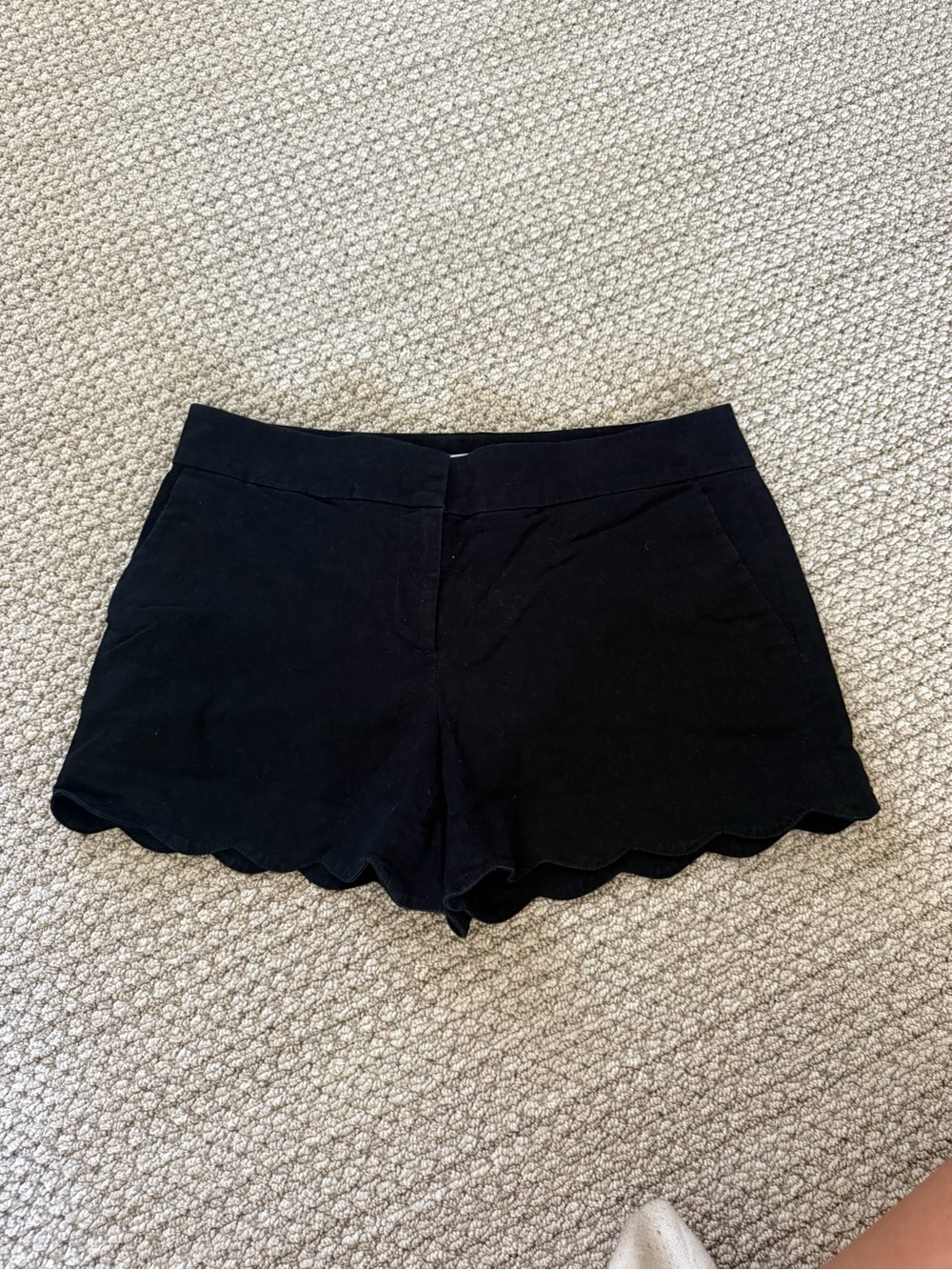 LOFT Black High-Waist Scallop Hem Shorts